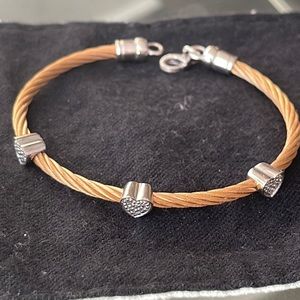 Beautiful cable bracelet with 3 ♥️ 💎